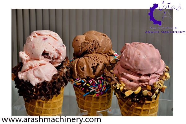 با استفاده از افزودنی های طبیعی مختلف، بستنی های رنگارنگی تولید می شود